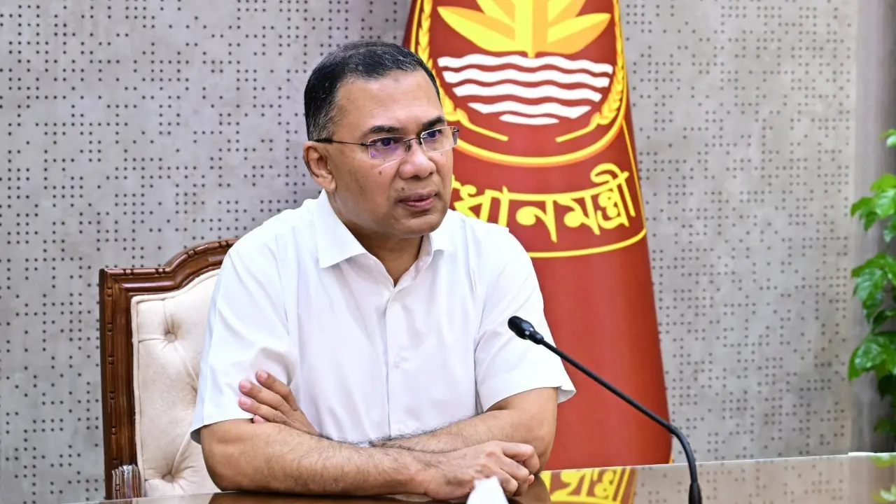 ঢাকার গণপরিবহন ব্যবস্থাপনা নিয়ে প্রধানমন্ত্রীর সভাপতিত্বে বৈঠক