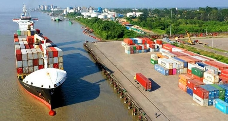মোংলা বন্দরে বাড়ছে জাহাজ-রাজস্ব, তবু বাধা নাব্যতা ও অবকাঠামো সংকটে