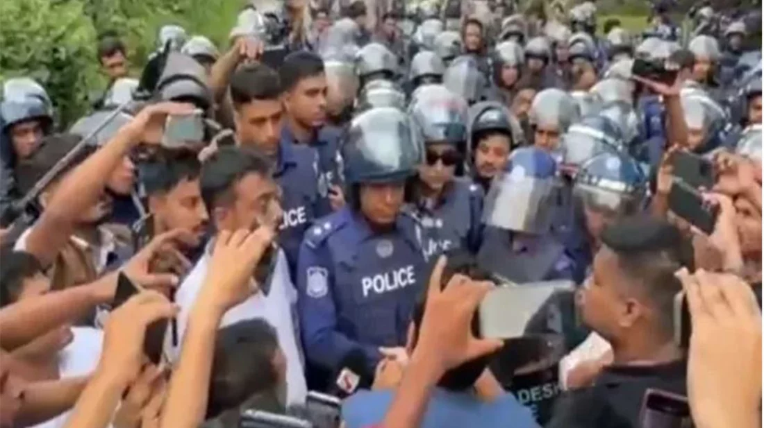 এনসিপিকে ঘিরে টানা হামলা ও উত্তেজনা: রাজনৈতিক সমীকরণে নতুন প্রশ্ন, বাড়ছে সংঘাতের আশঙ্কা