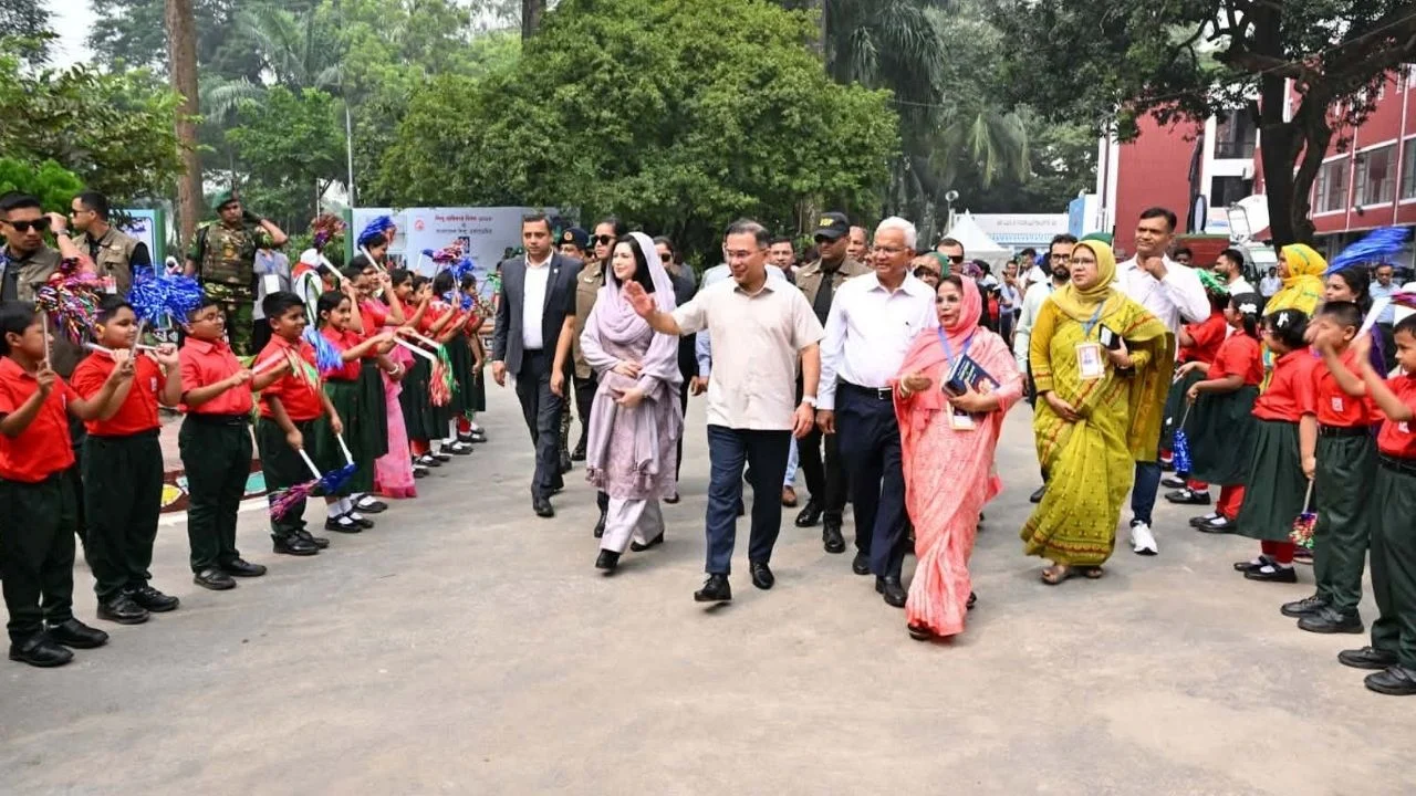 শিশু অধিকার দিবসে শিশুদের সঙ্গে প্রধানমন্ত্রী তারেক রহমান