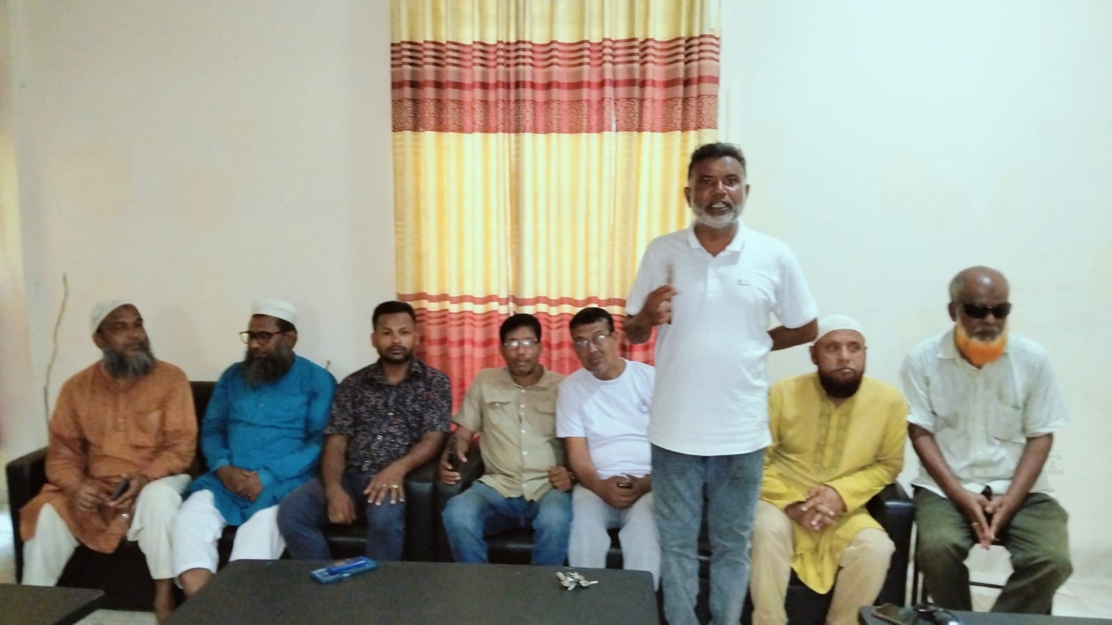 সাঘাটায় বিএনপির অঙ্গ ও সহযোগী সংগঠনের নেতাকর্মীদের নিয়ে আলোচনা সভা