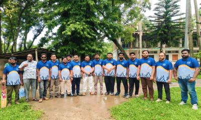 সিংড়ায় উৎসবমুখর পরিবেশে প্রশাসন ও সাংবাদিক প্রীতি ক্রিকেট ম্যাচ অনুষ্ঠিত