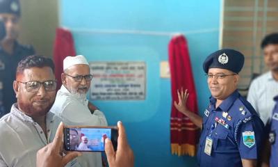 পোরশায় অপরাধ ও মাদক প্রতিরোধে মতবিনিময় সভা, পুলিশ বক্সের উদ্বোধন