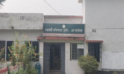 পাঁচবিবিতে লক্ষ্যমাত্রার চেয়ে ১২ লাখ টাকা বেশি ভূমি উন্নয়ন কর আদায়