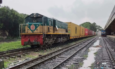 ইঞ্জিন সংকটে কমেছে পণ্যবাহী ট্রেন, চট্টগ্রাম বন্দরে বাড়ছে কনটেইনার জট