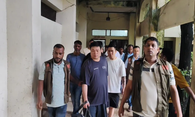 কক্সবাজারের হোটেল থেকে ১,৯৩৮ আইফোন ও ৪০ ল্যাপটপসহ ৬ চীনা নাগরিক গ্রেপ্তার