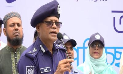 সরকারবিরোধী ষড়যন্ত্রে জড়িত পুলিশ সদস্য চিহ্নিত: আইজিপি