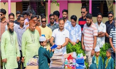 জাইমা রহমানের জন্মদিনে গাবতলীতে ৪০০ শিশুর হাতে শিক্ষা উপকরণ