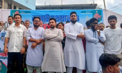 কালীগঞ্জে এনসিপির ‘জুলাই পদযাত্রা’ উদ্বোধন: জুলাই সনদ বাস্তবায়নের দাবিতে নাহিদ ইসলামের হুঁশিয়ারি