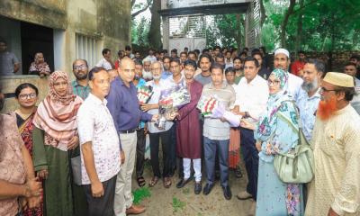 দুর্গাহাটা কলেজের গভর্নিং বডিতে সভাপতি ও বিদ্যোৎসাহী সদস্য পরিবর্তন