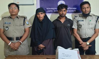 জয়পুরহাটে ৩ হাজার ৮ পিস টাপেন্টাডল ও চোলাই মদসহ ৫ জন আটক