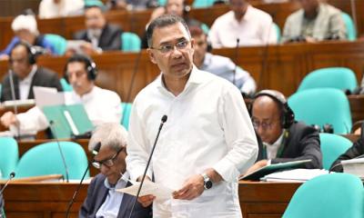১ কোটি ২০ লাখ শিক্ষার্থীকে স্কুল ড্রেস ও ব্যাগ দেওয়া হবে: প্রধানমন্ত্রী তারেক রহমান