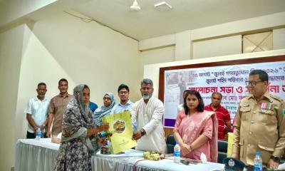 বদলগাছীতে জুলাই শহীদ পরিবার এবং জুলাই যোদ্ধারা পেলেন সংবর্ধনা ও পুরস্কার