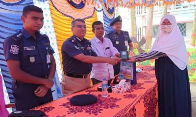 পোরশায় মাদক, বাল্যবিবাহ ও সাইবার অপরাধ রোধে পুলিশ সুপারের সচেতনতামূলক সভা