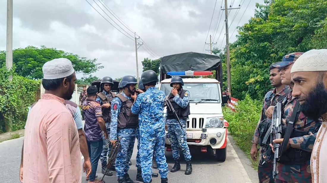 দিনে-দুপুরে ৫৭ লাখ টাকা লুট, পাহাড়ে ঘাঁটি গড়ে সক্রিয় সংঘবদ্ধ ডাকাতচক্র