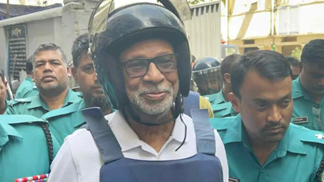 শাপলা চত্বর মানবতাবিরোধী অপরাধের মামলায় সাবেক মন্ত্রী লতিফ সিদ্দিকী কারাগারে